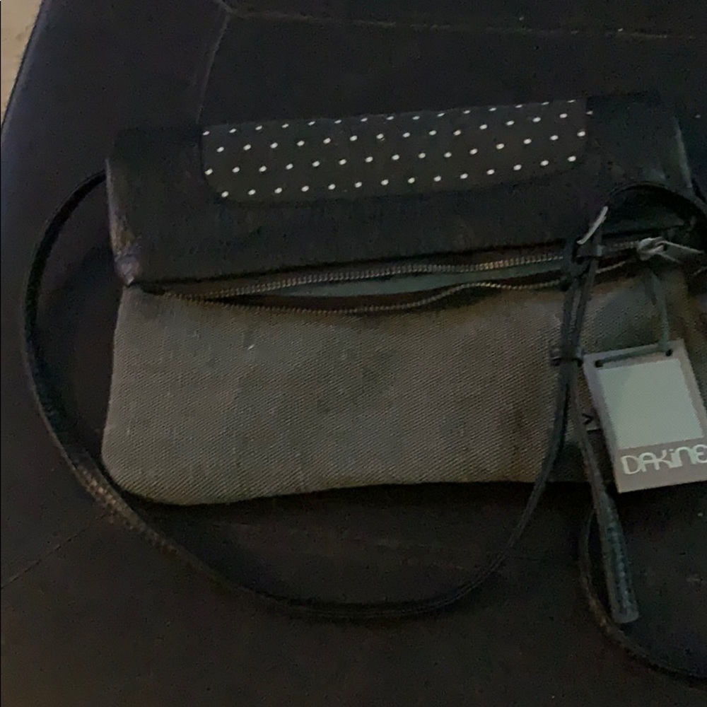 Dakine crossbody purse NEW